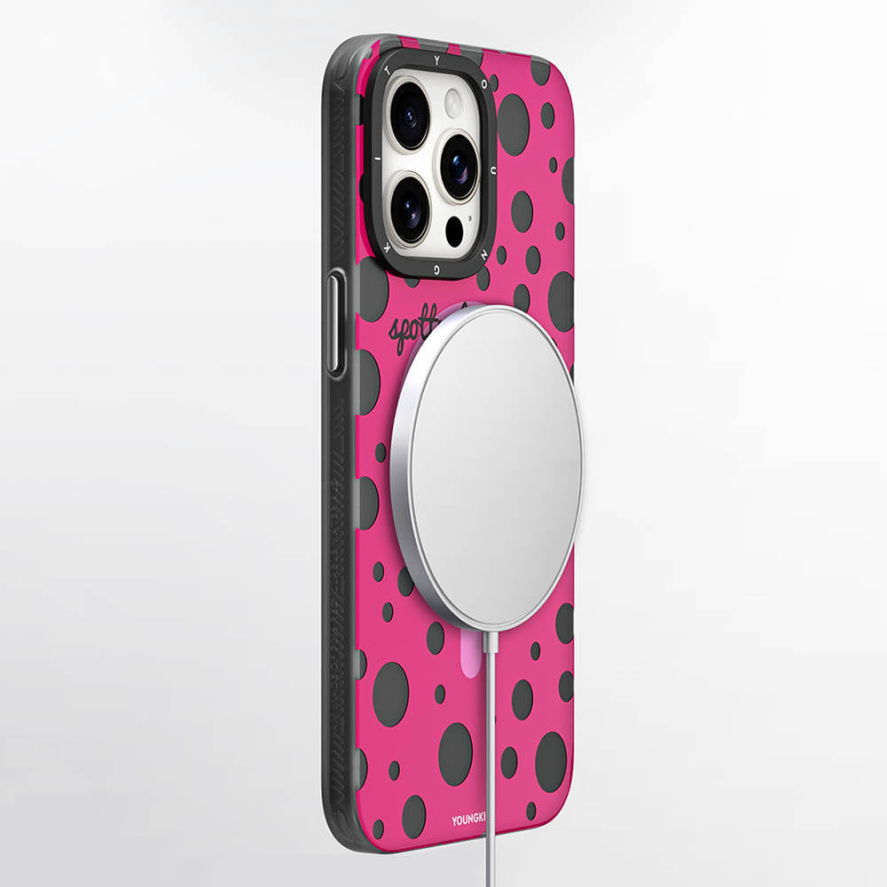 Apple iPhone 13 Pro Kılıf M-safe Şarj Özellikli Polka Dot Desenli Youngkit Spots Serisi Kapak