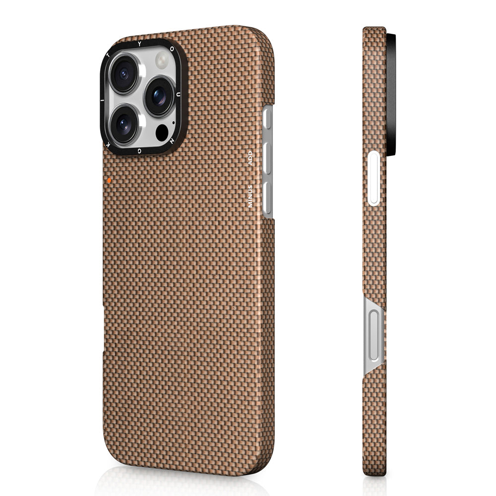Apple iPhone 16 Pro Kılıf M-safe Şarj Özellikli Aramid Fiber Youngkit 1500D Kevlar Extreme Wing Titanyum-Gold Serisi Kapak