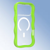 iPhone 17 Pro Max Uyumlu Kılıf M-safe Şarj Özellikli Youngkit Wave Clear Serisi Kapak Yeşil