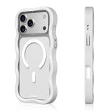 iPhone 17 Pro Max Uyumlu Kılıf M-safe Şarj Özellikli Youngkit Wave Matte Serisi Kapak Beyaz