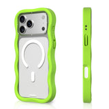 iPhone 17 Pro Max Uyumlu Kılıf M-safe Şarj Özellikli Youngkit Wave Matte Serisi Kapak Yeşil